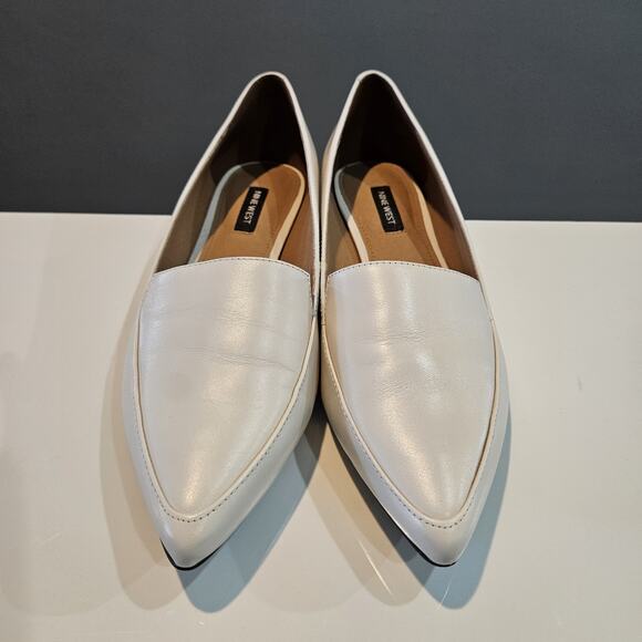 Nine West Womens 9M Flats Loafers Pointed Toe Cream Ivory Leather Upper - Picture 2 of 10